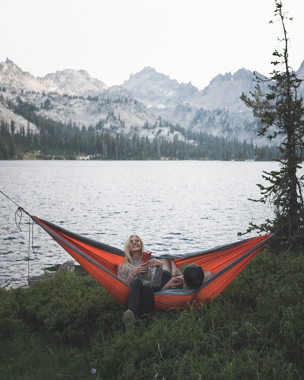 You are currently viewing Snuggle Up: The 5 best Best Hammock Underquilts