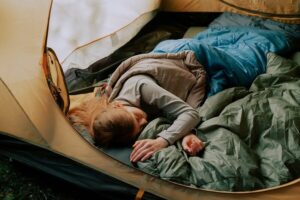 Read more about the article Conquer the Cold: The Best Heated Blankets for Camping